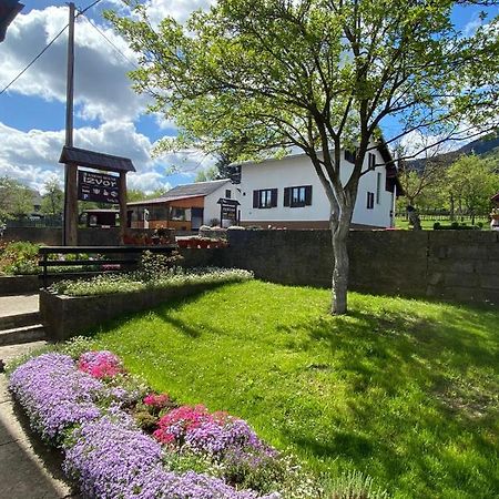 Pansion Izvor Hotel Korenica Bagian luar foto