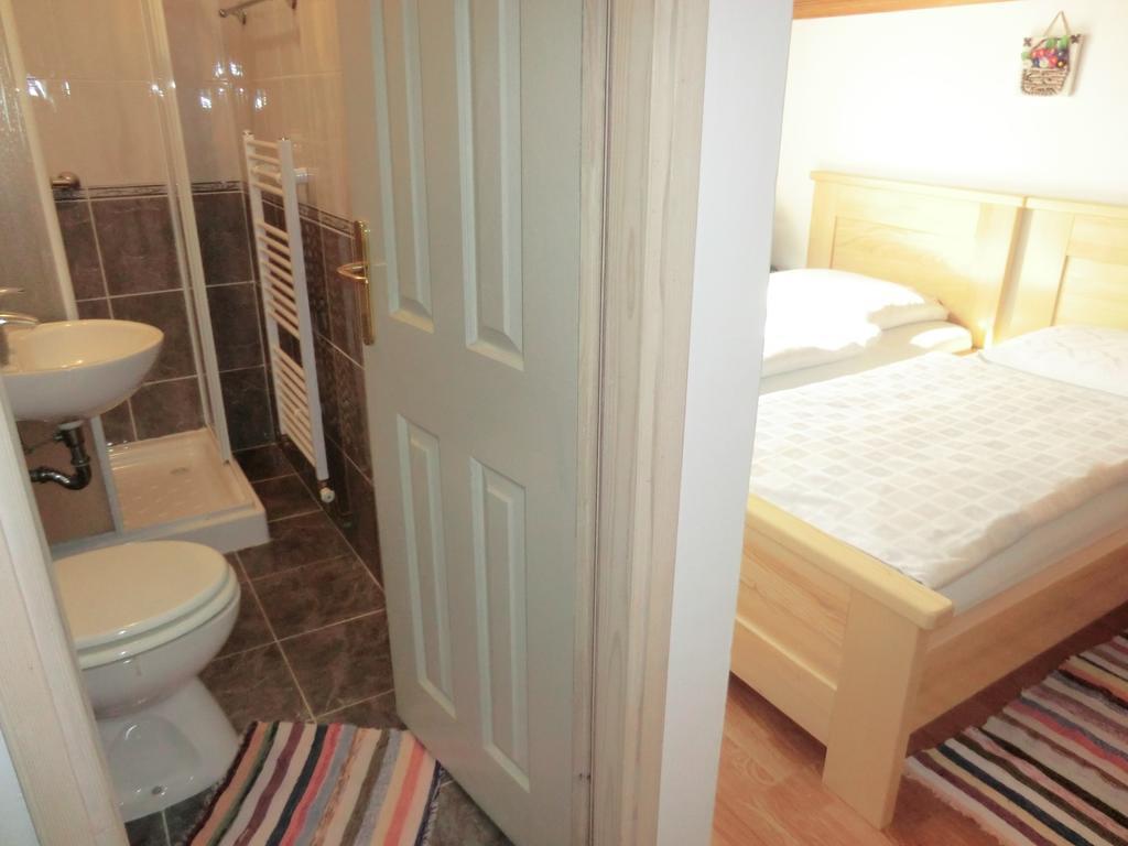Pansion Izvor Hotel Korenica Bagian luar foto