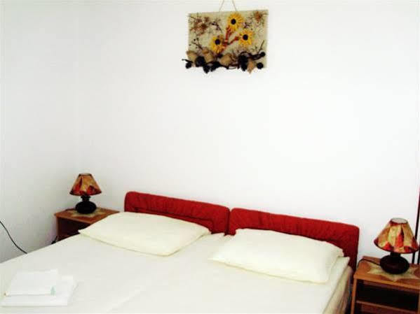 Pansion Izvor Hotel Korenica Bagian luar foto