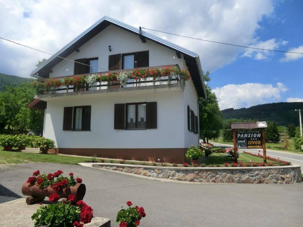 Pansion Izvor Hotel Korenica Bagian luar foto